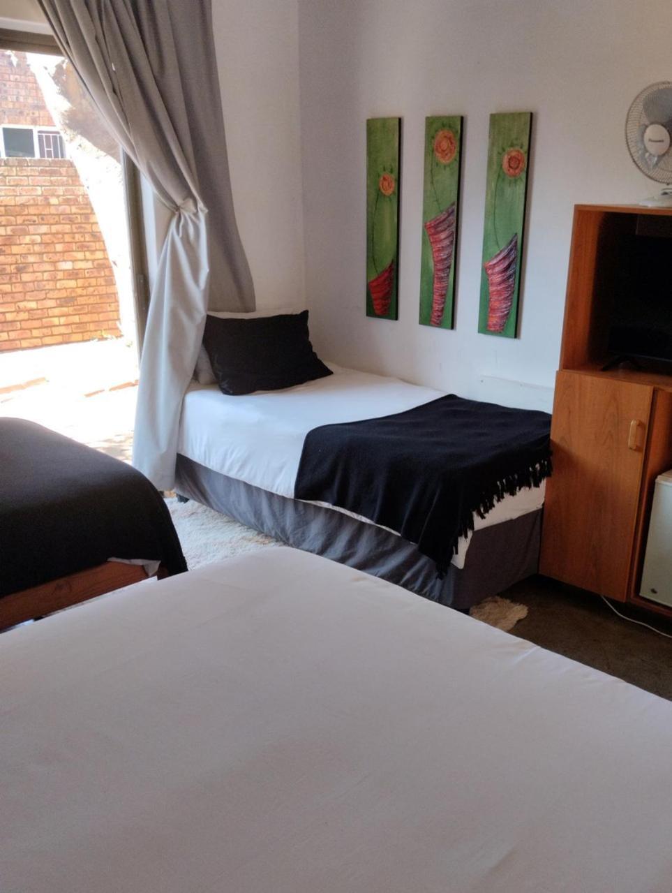 Woodpecker Guesthouse Middelburg  Esterno foto